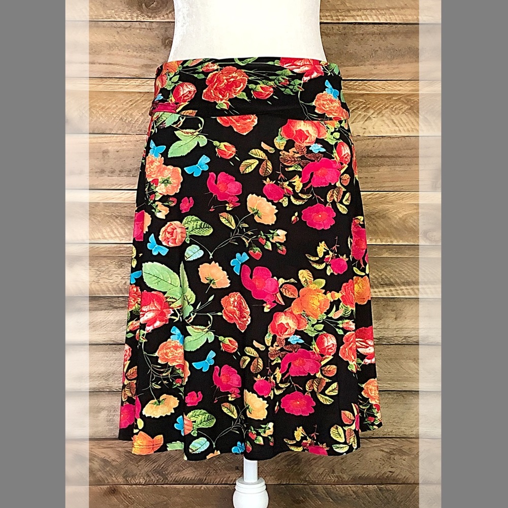LuLaRoe black skirt with bold floral print